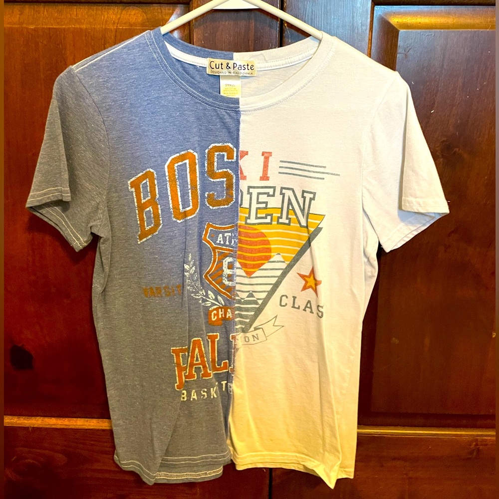 Blue and white graphic tee